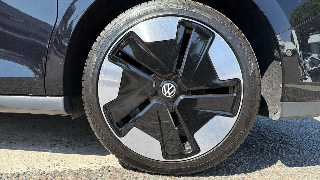 Volkswagen ID.Buzz Style Swb 204 Ps 77 Kwh Pro 1 Speed Black #17