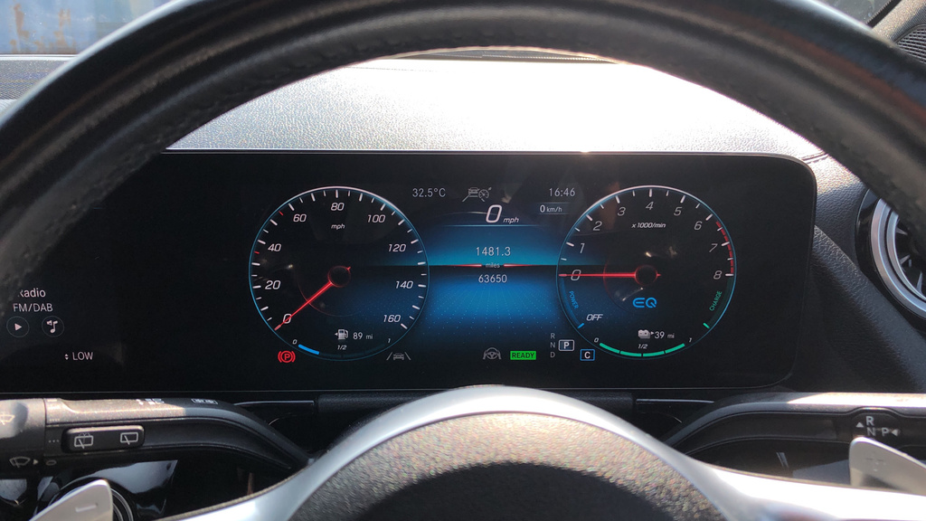 Mercedes-Benz GLA Class 1.3 Gla250e 15.6Kwh Exclusive Edition Premium Su Grey #31