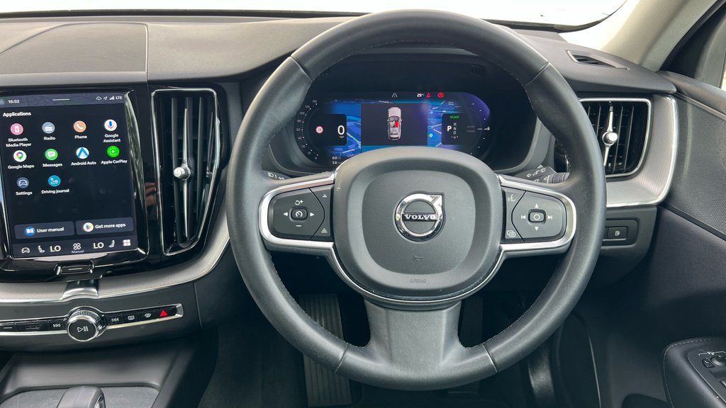 Volvo XC60 Plus, B5 Mild Hybrid, Dark Blond Interior Black #30