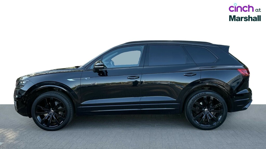 Volkswagen Touareg R-line Tech Plus White #6