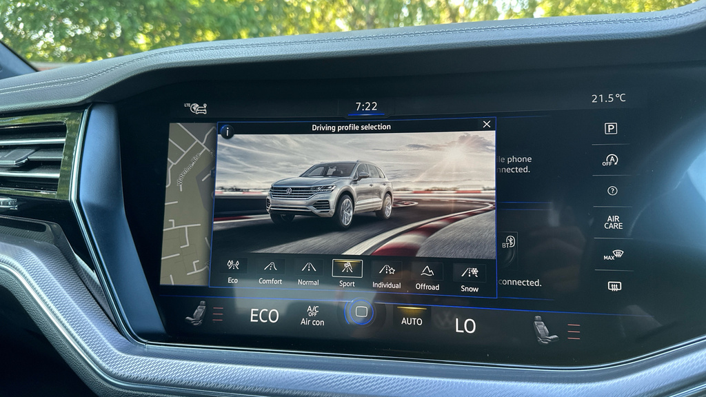 Volkswagen Touareg R-line Tech Plus White #43