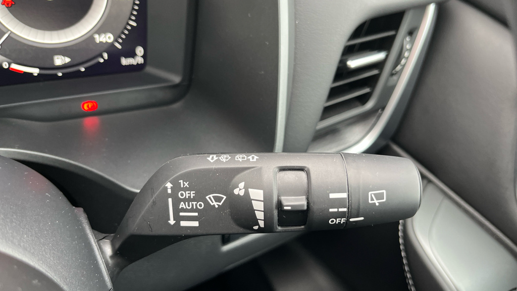 Nissan Qashqai 1.5 E-power N-connecta Grey #36