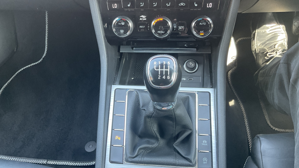 Skoda Superb 2.0 Tsi 190 Sport Line Plus Dsg Blue #30