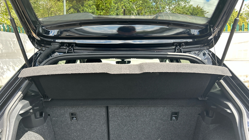 Volkswagen Polo Se Silver #36