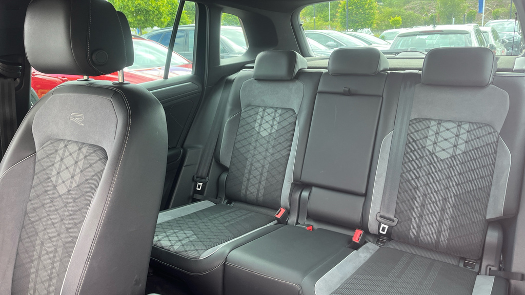 Volkswagen Tiguan Suv Black #14