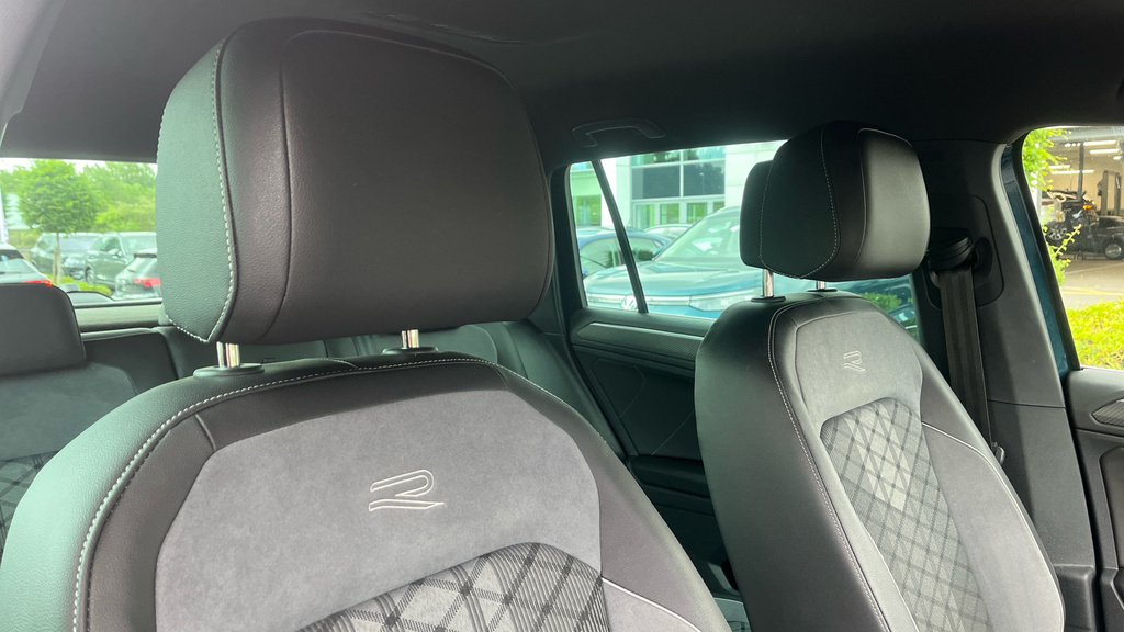 Volkswagen Tiguan Suv Black #31