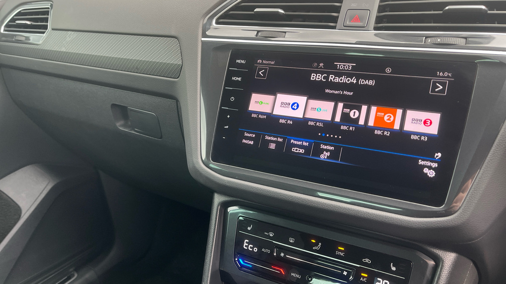 Volkswagen Tiguan Suv Black #25