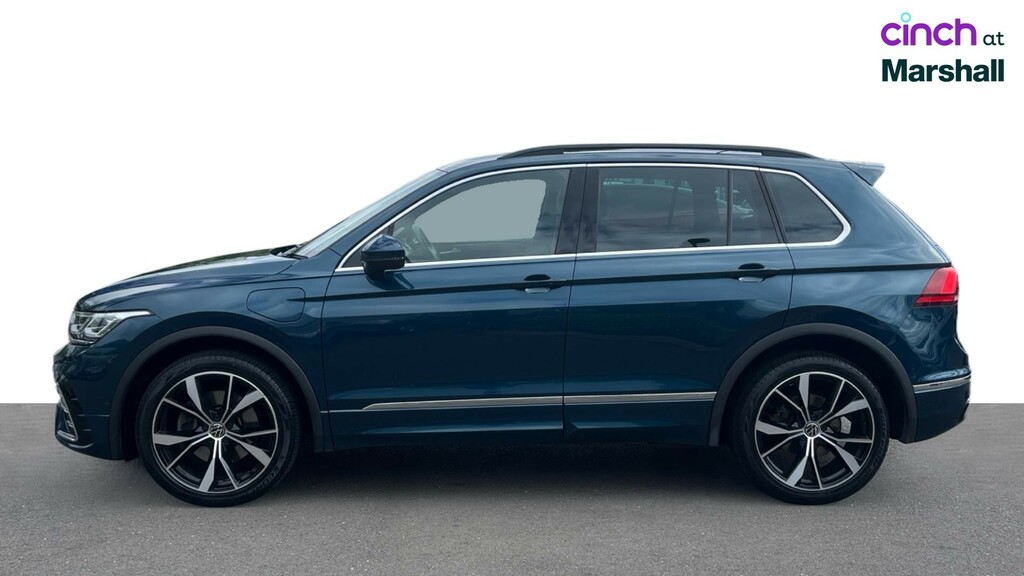 Volkswagen Tiguan Suv Black #6