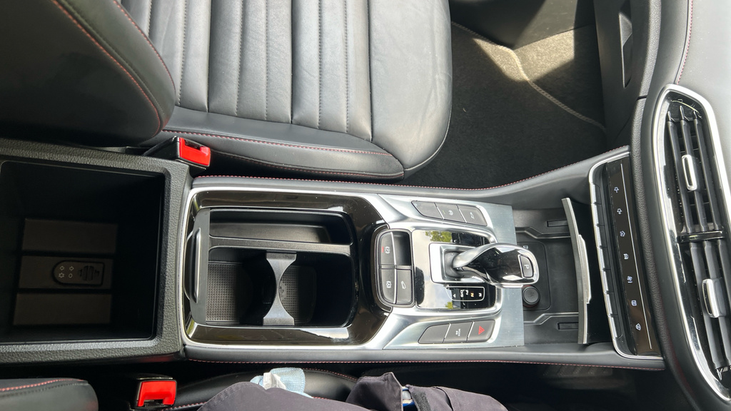 MG HS 1.5 T-gdi 24.7 Kwh Trophy Suv Plug-in H White #37