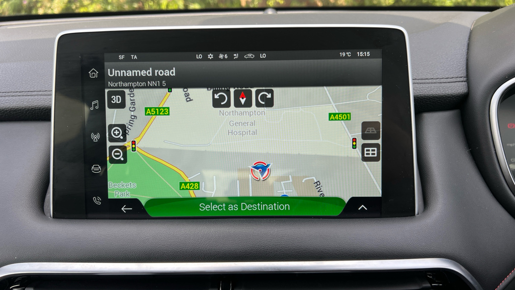 MG HS 1.5 T-gdi 24.7 Kwh Trophy Suv Plug-in H White #18