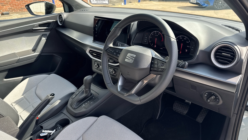 Seat Ibiza 1.0 Tsi 95 Fr Sport Grey #9