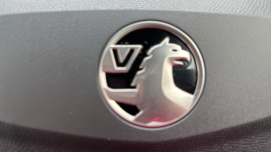 Vauxhall Astra 54 Kwh 156 Ps Ultimate Hatchback Black #37