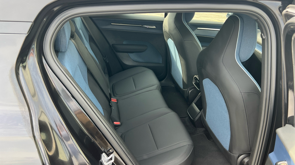 Volvo EX30 Ultra, Twin Motor Performance, 360 Camer  #23