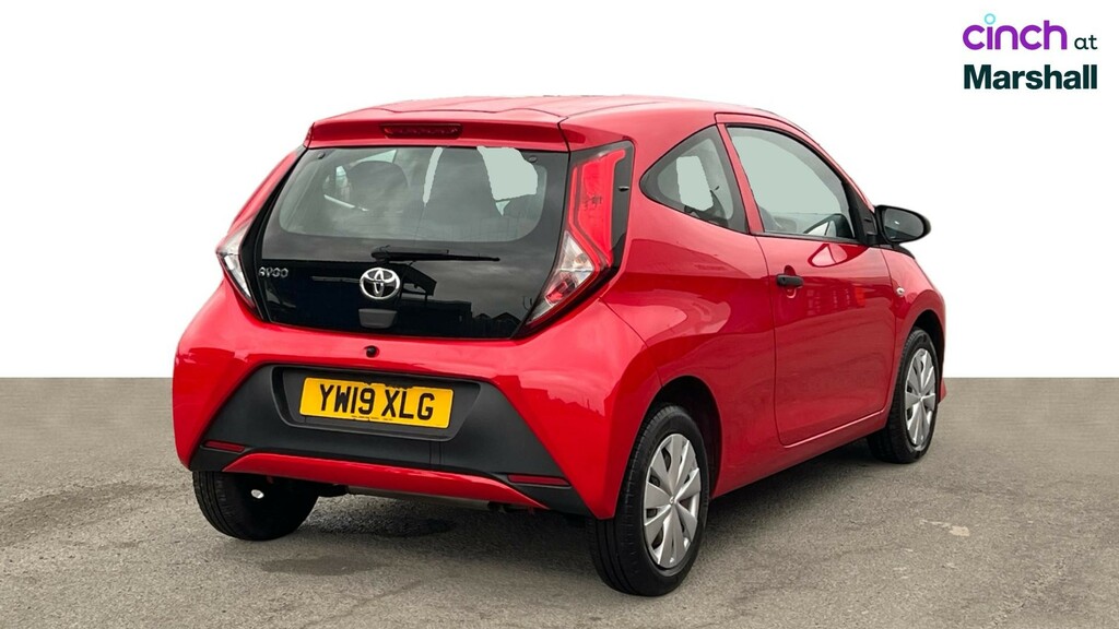 Toyota Aygo X X-play White #3