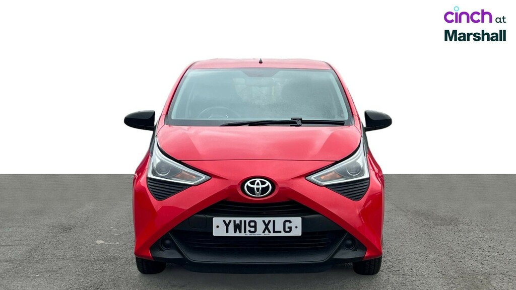 Toyota Aygo X X-play White #9