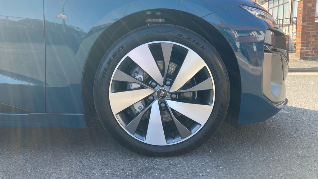 Audi A6 2.0 Tfsi 204 Edition 1 S Tronic Soundvision Green #17