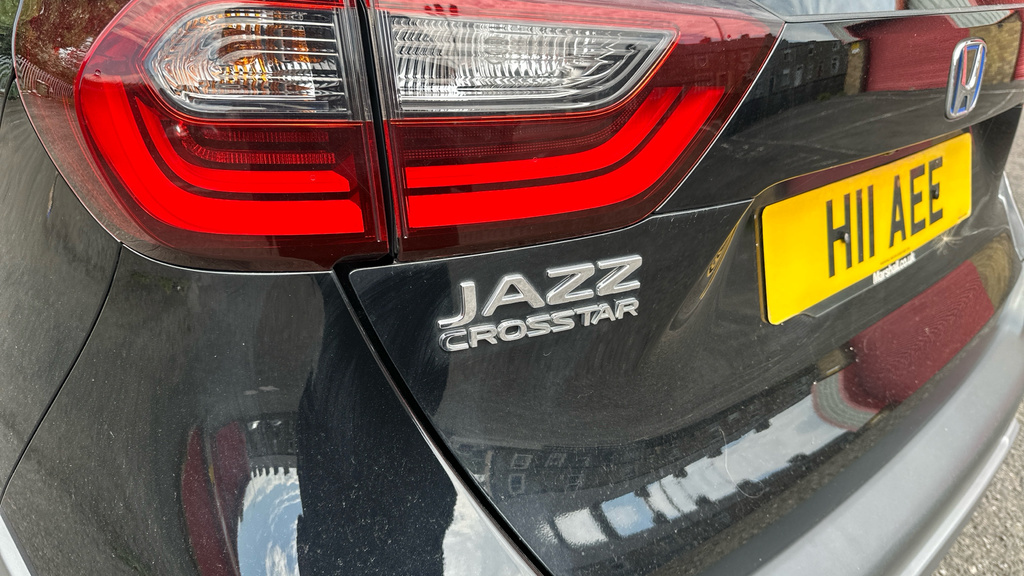 Honda Jazz 1.5 I-mmd Hybrid Sr Ecvt Red #26