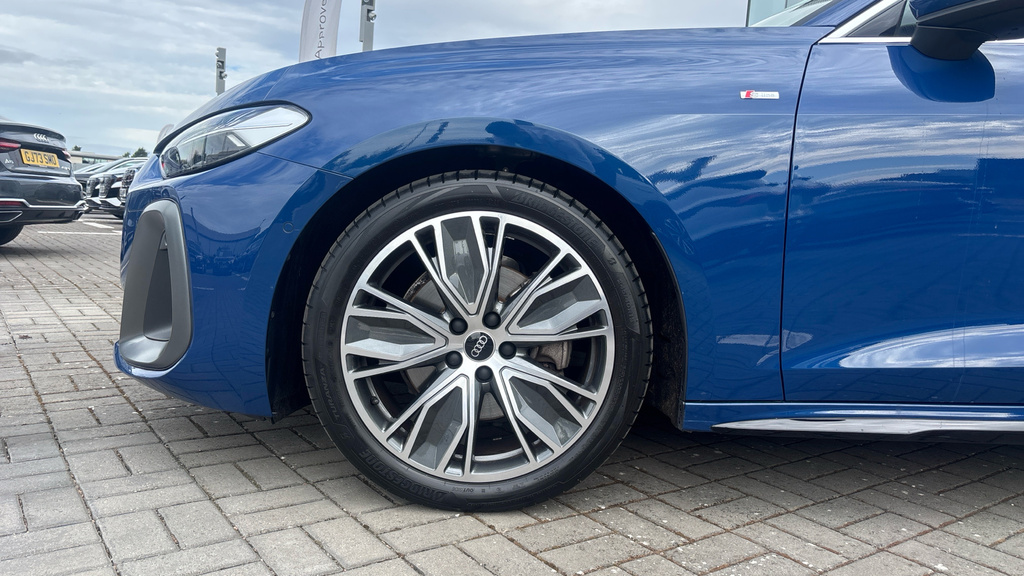 Audi A5 A5 2.0 Tfsi 204 Edition 1 S Tronic Soundvisi Blue #20