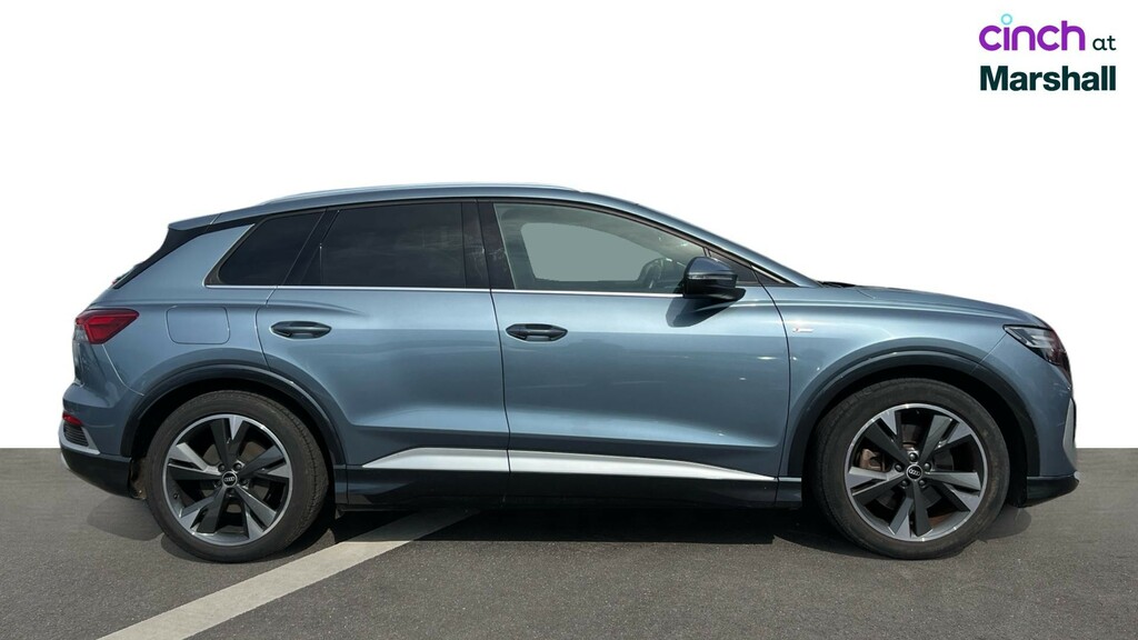 Audi Q4 E Tron Q4 Sportback Vorsprung 50 E-tron Quattro 220,00 Kw Black #2