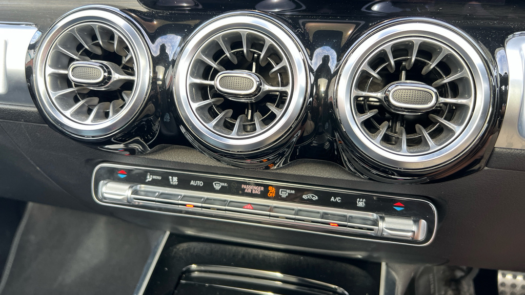 Mercedes-Benz EQB Eqb 300 Amg Line Grey #19