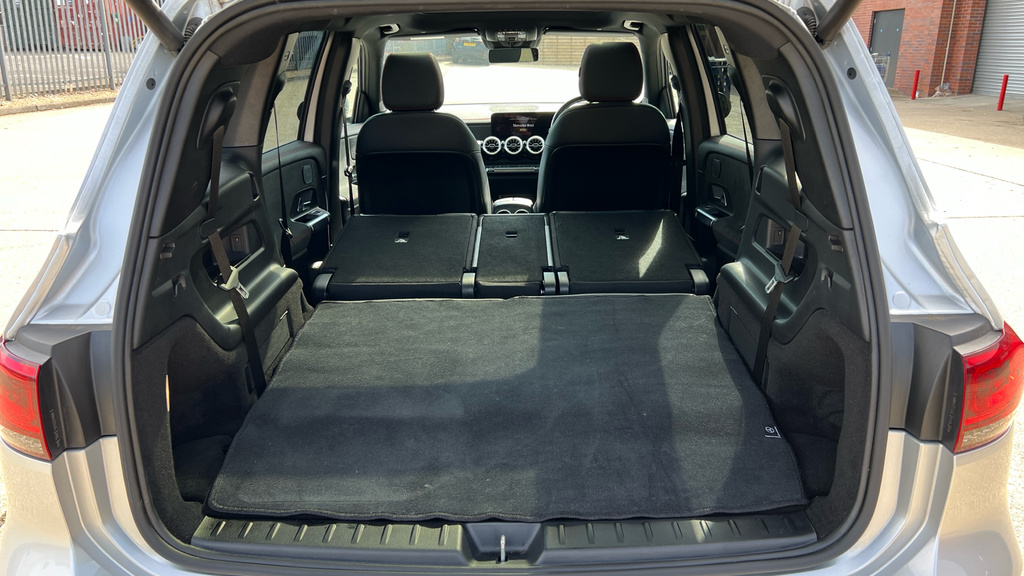 Mercedes-Benz EQB Eqb 300 Amg Line Grey #42