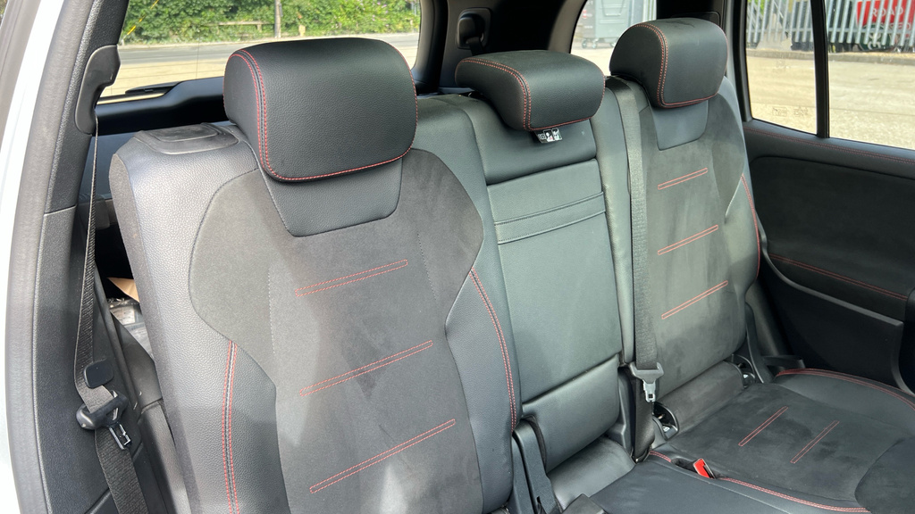 Mercedes-Benz EQB Eqb 300 Amg Line Grey #40