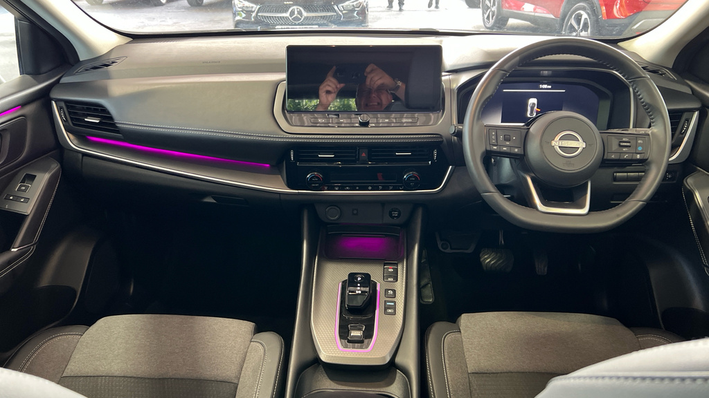 Nissan Qashqai 1.5 E-power N-connecta Red #11