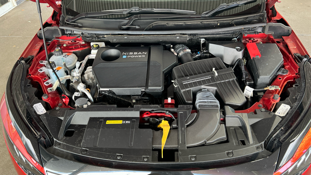Nissan Qashqai 1.5 E-power N-connecta Red #20