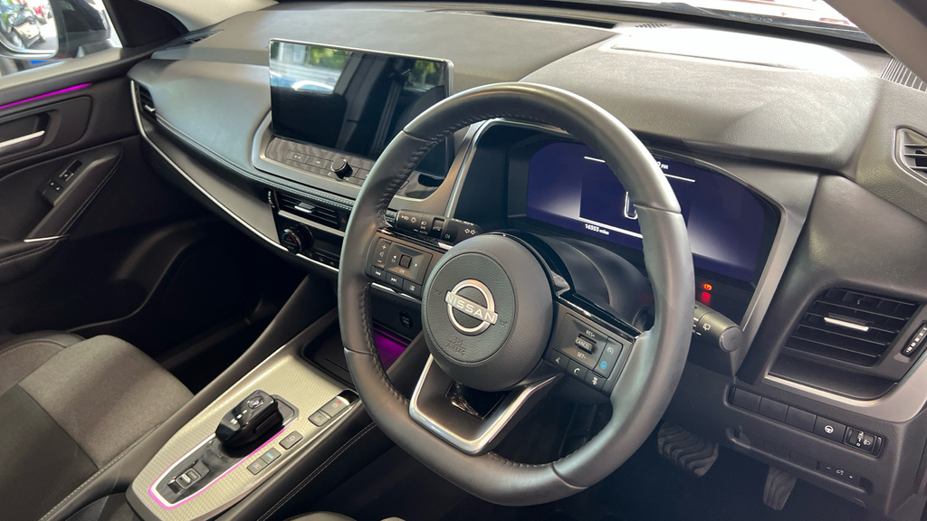 Nissan Qashqai 1.5 E-power N-connecta Red #9