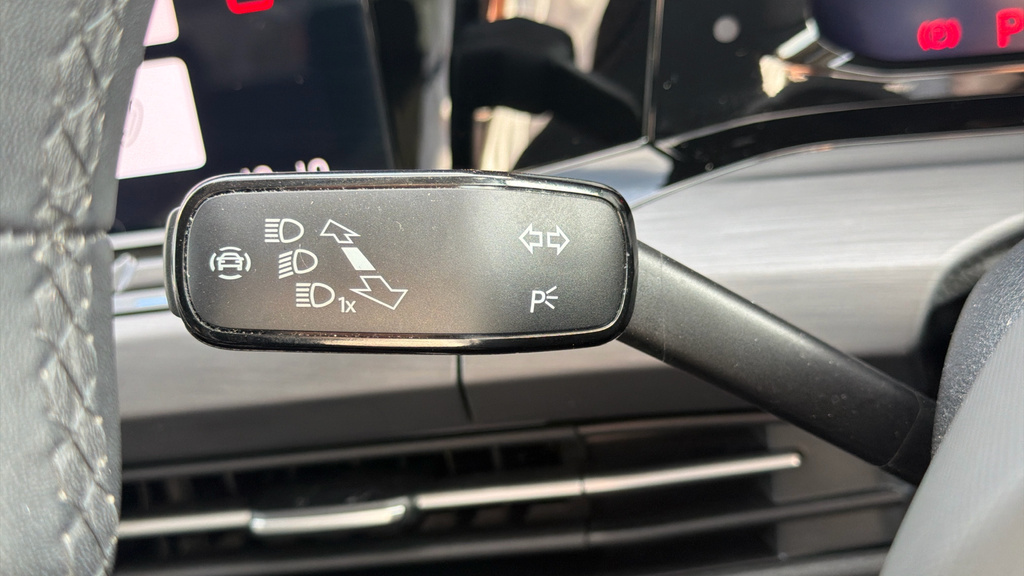 Volkswagen Golf Volkswagen Golf Hatchback 1.5 Etsi 150 R-line Black #34