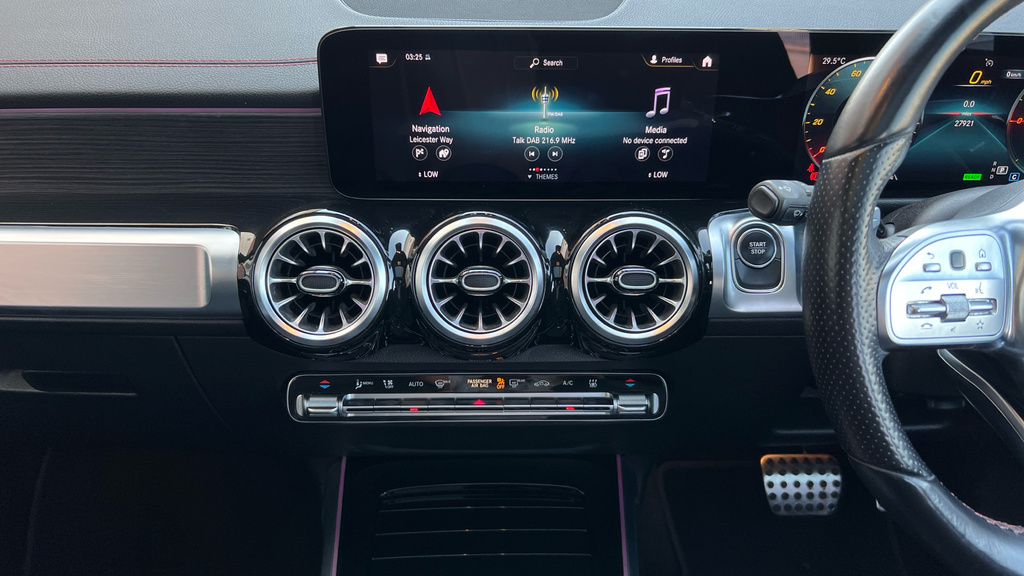 Mercedes-Benz EQB Eqb 300 4Matic Amg Line Black #18