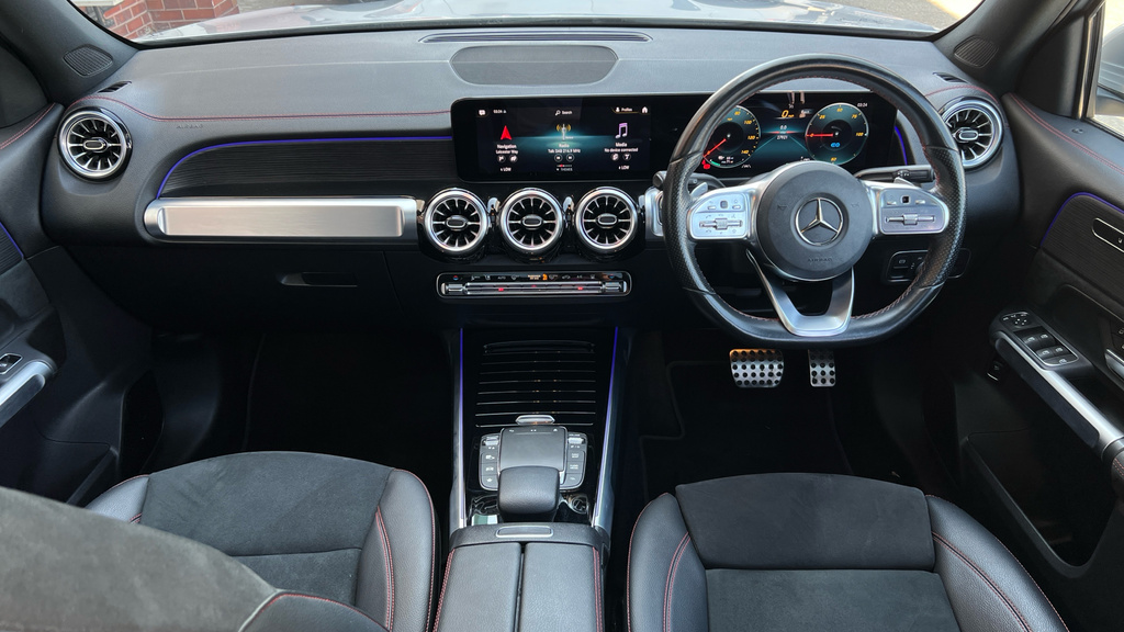 Mercedes-Benz EQB Eqb 300 4Matic Amg Line Black #17