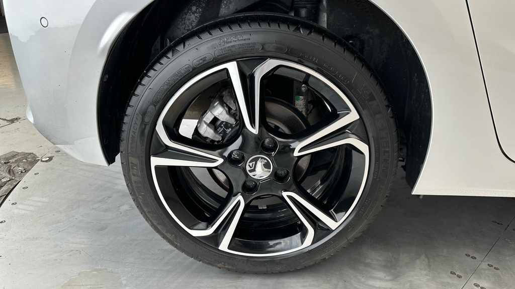Vauxhall Corsa Vauxhall Corsa 1.2 Gs Hatchback Black #26