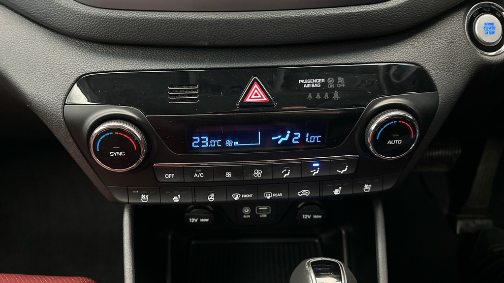 Hyundai Tucson 1.6 Crdi Premium 2Wd White #20
