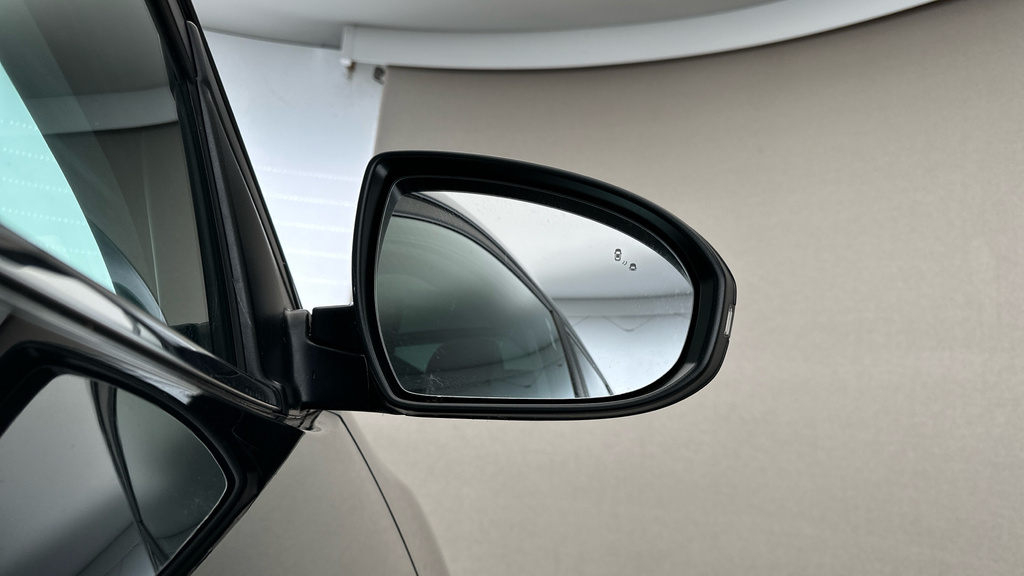 Hyundai Tucson 1.6 Crdi Premium 2Wd White #15