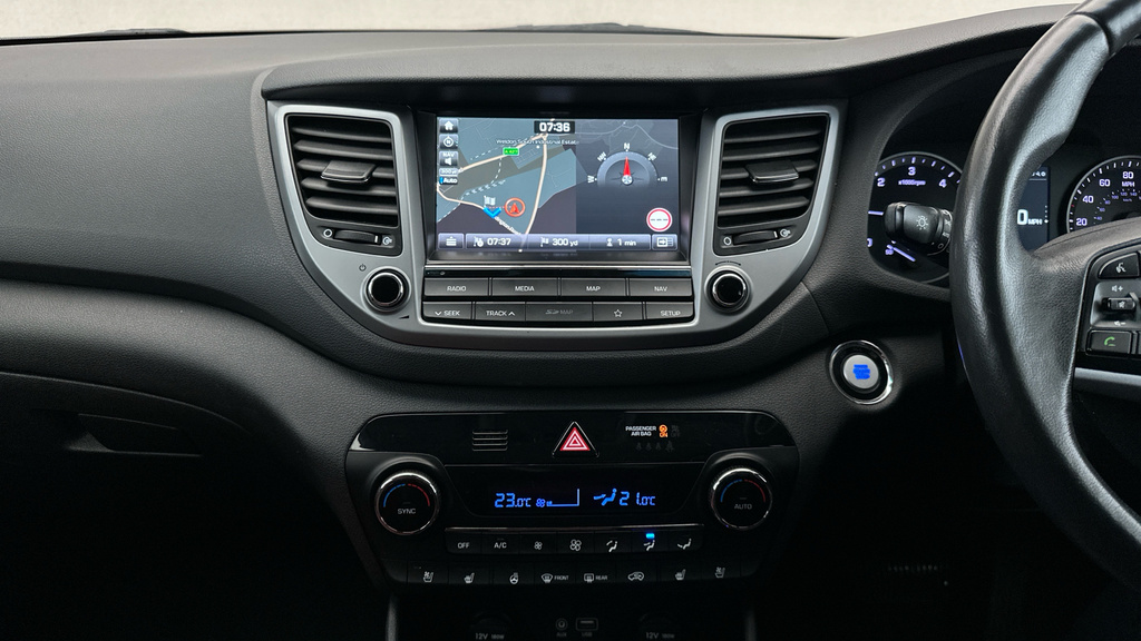 Hyundai Tucson 1.6 Crdi Premium 2Wd White #22