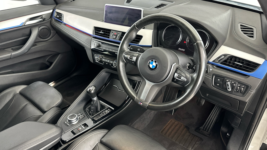 BMW X1 X1 Sdrive18i M Sport White #9