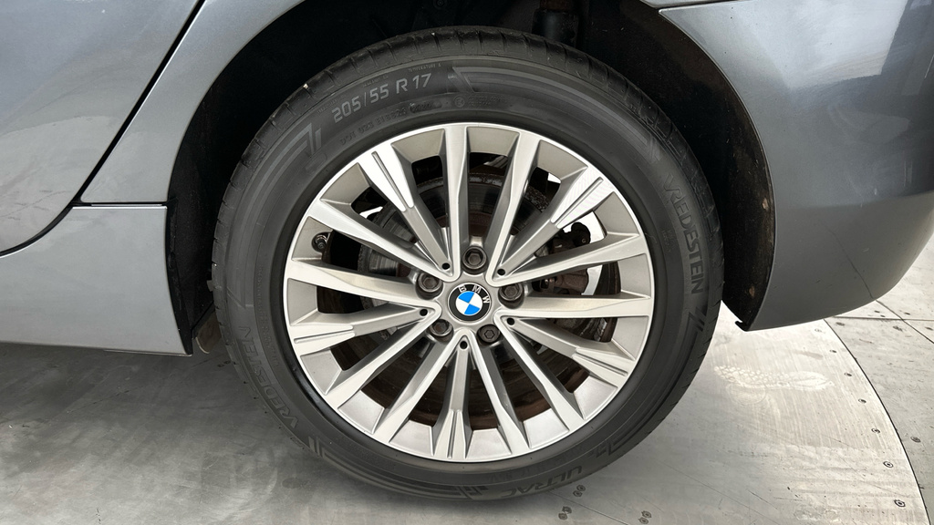 BMW 2 Series Active Tourer 225Xe M Sport Premium Black #23