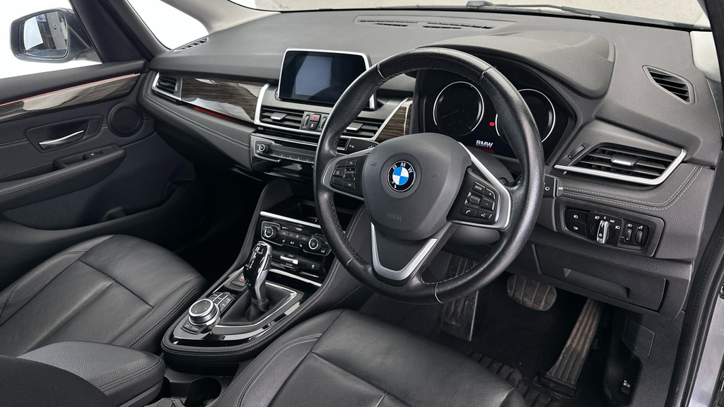 BMW 2 Series Active Tourer 225Xe M Sport Premium Black #11