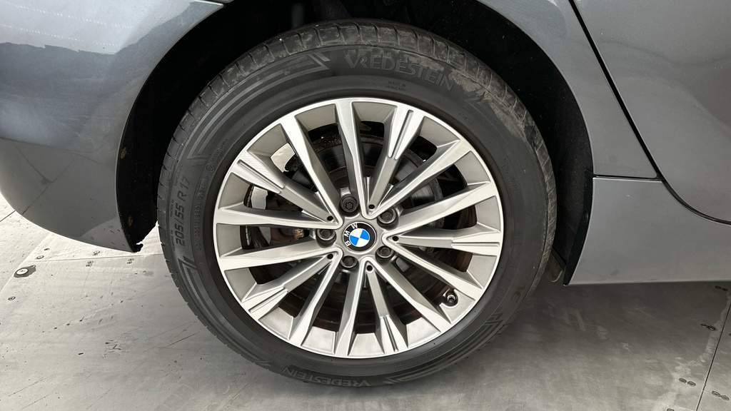 BMW 2 Series Active Tourer 225Xe M Sport Premium Black #24