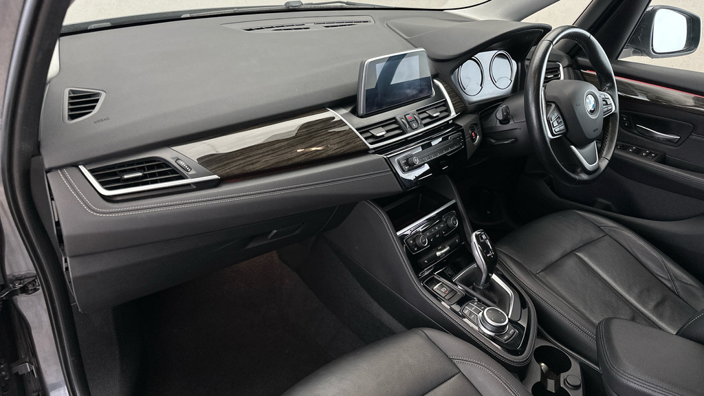 BMW 2 Series Active Tourer 225Xe M Sport Premium Black #12