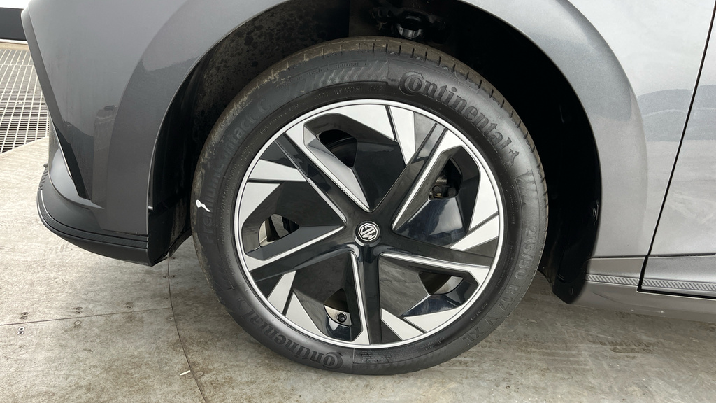 MG MG4 125Kw Se Ev 51Kwh - Drive White #26