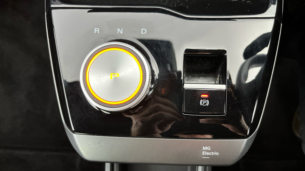 MG MG4 125Kw Se Ev 51Kwh - Drive White #12