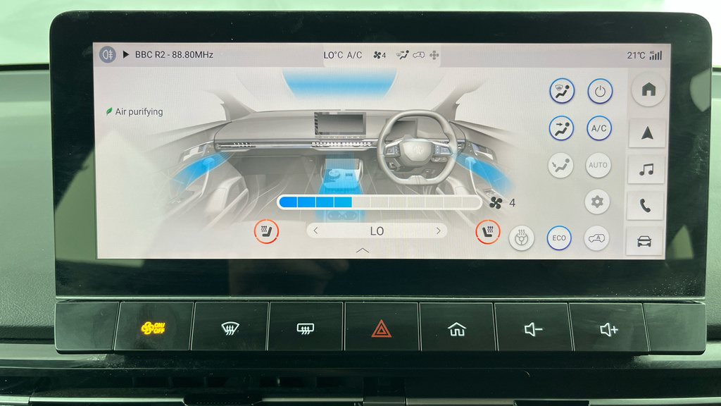 MG MG4 125Kw Se Ev 51Kwh - Drive White #11