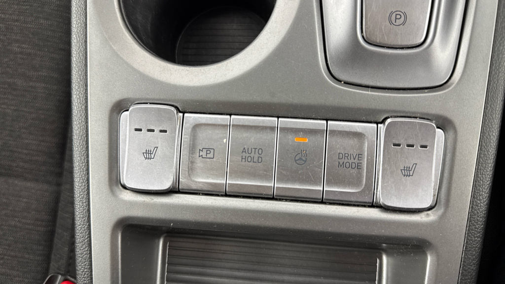 Hyundai Kona Kona Premium Ev White #25
