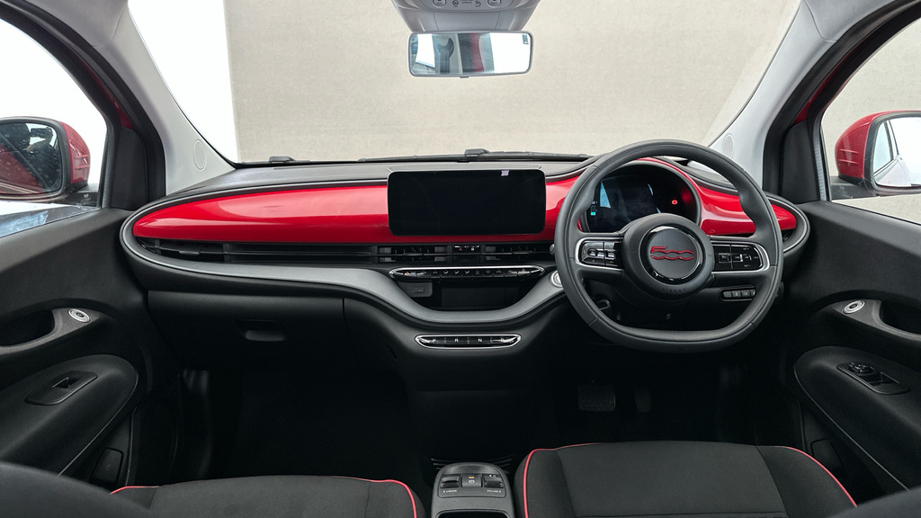 Fiat 500E 42Kwh Passion Hatchback 118 Ps #11