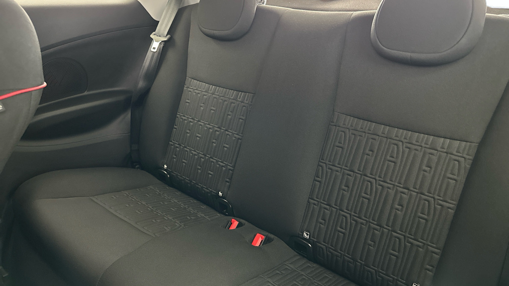 Fiat 500E 42Kwh Passion Hatchback 118 Ps #18