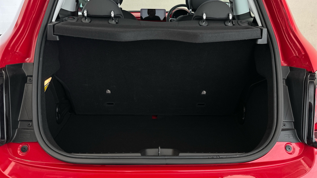 Fiat 500E 42Kwh Passion Hatchback 118 Ps #19
