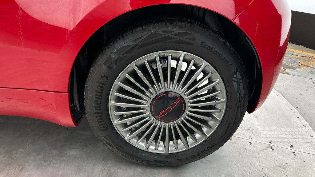 Fiat 500E 42Kwh Passion Hatchback 118 Ps #22