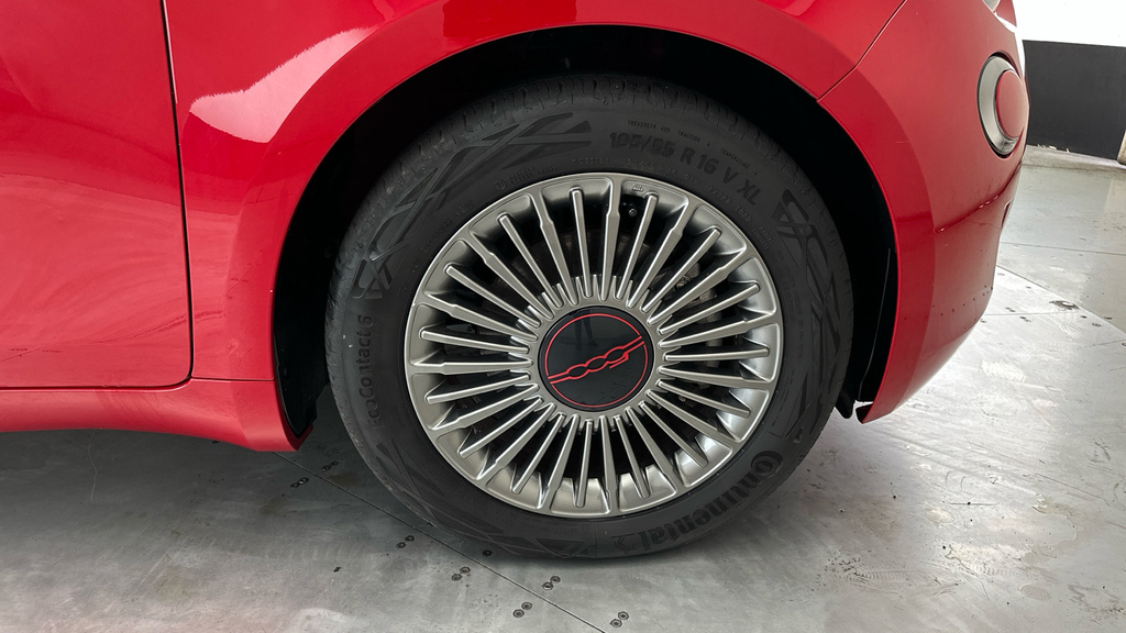 Fiat 500E 42Kwh Passion Hatchback 118 Ps #24